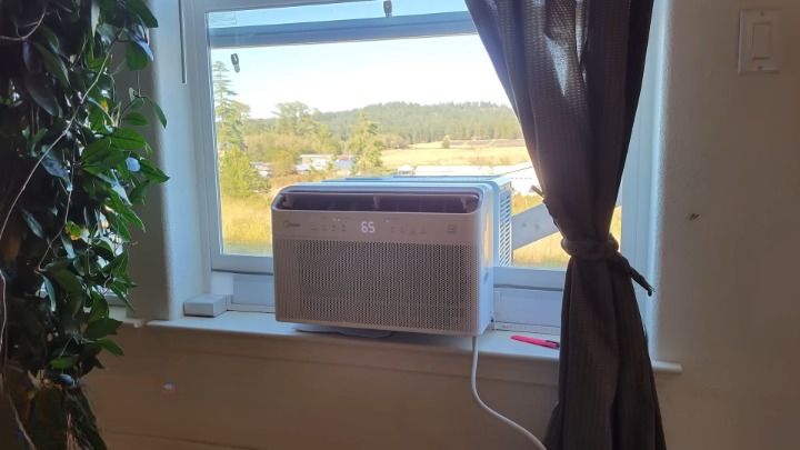 Window Air Conditioner-